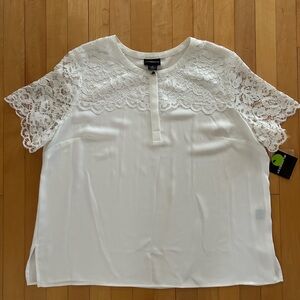 Liz Claiborne White Lace Embellished Short Sleeve Blouse